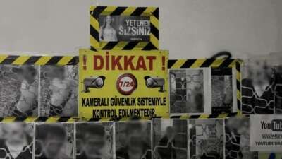 Bursa'nın Osmangazi ilçesinde bir pasajın