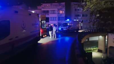 Bursa’da 3 kişinin bindiği motosiklet,