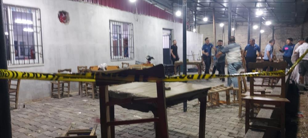 Kahvehaneye silahlı saldırı: 1 ölü, 4 yaralı Mersin'in Tarsus ilçesinde bir