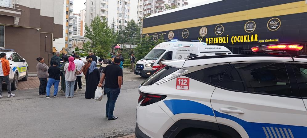 Balkon temizlerken 13. kattan düşen kadın vefat etti Kayseri'nin Talas ilçesinde balkon