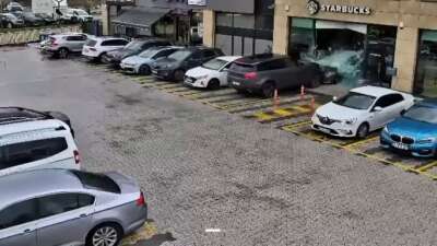 İstanbul'un Çekmeköy ilçesinde alışveriş merkezi