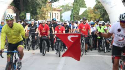 18. Tophane-Nilüfer-Mudanya Bisiklet Turu’nda yüzlerce