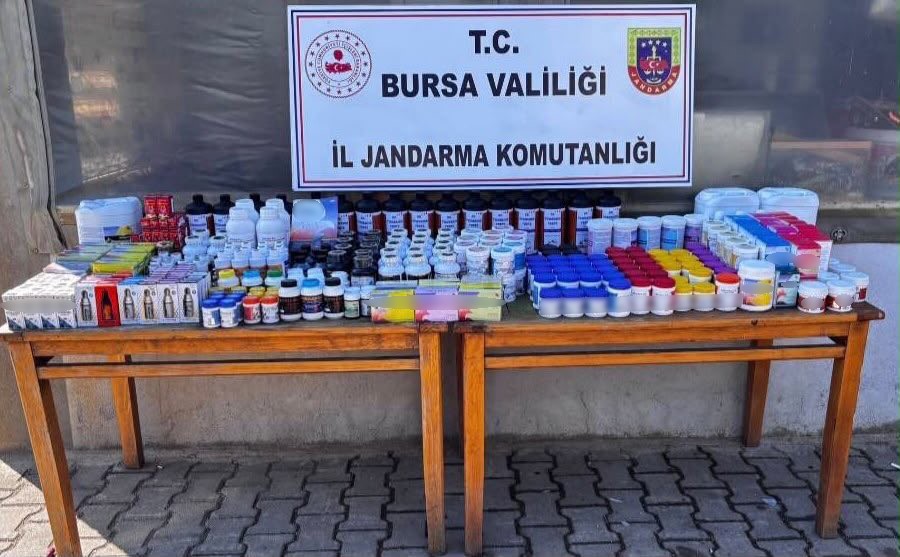 Bursa’da 1,5 milyon TL’lik kaçak ilaç ele geçirildi Bursa’nın Gürsu ilçesinde jandarma