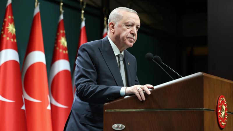 Erdoğan’dan fon soruşturması mesajı: “Karşısında bizi bulur” Cumhurbaşkanı Recep Tayyip Erdoğan,