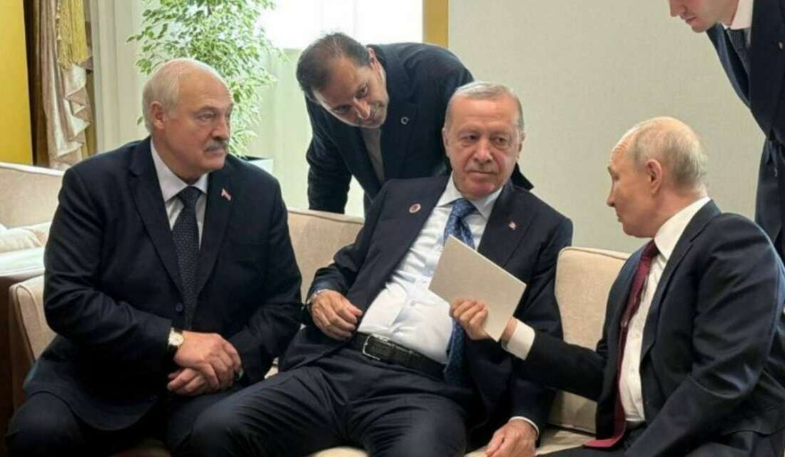 Erdoğan, Putin ve Lukaşenko’dan samimi görüşme Cumhurbaşkanı Recep Tayyip Erdoğan,