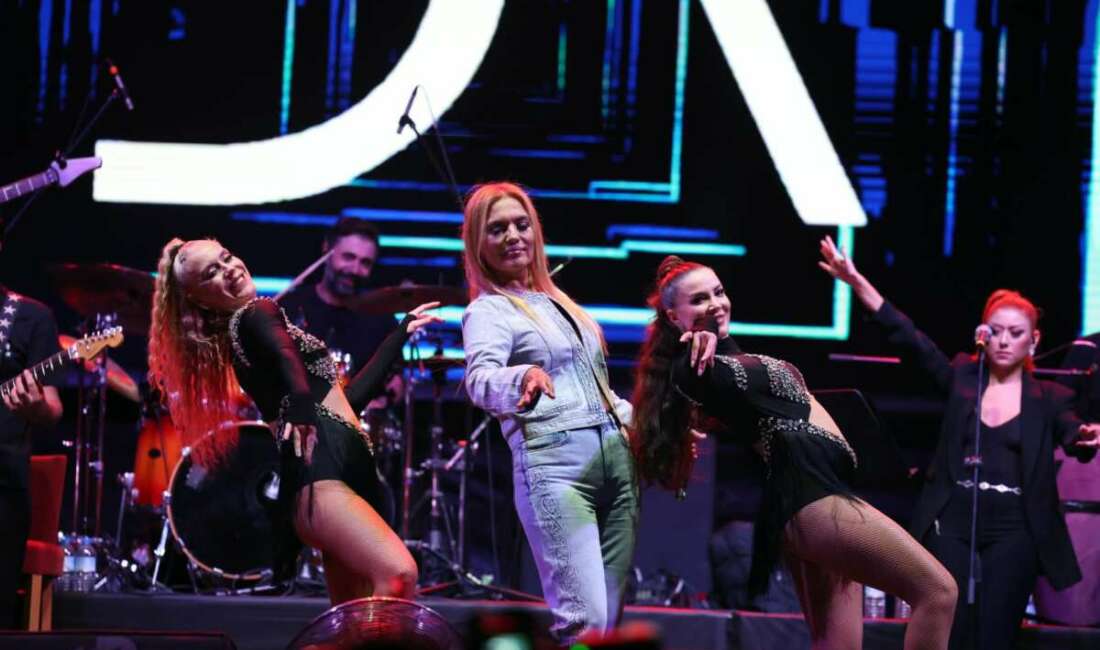 Bursa Kahve Festivali’nde Demet Akalın rüzgarı Bursa’da bu yıl ikinci