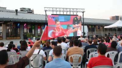 Osmangazi Belediyesi’nin Osmangazi Meydanı’na kurduğu