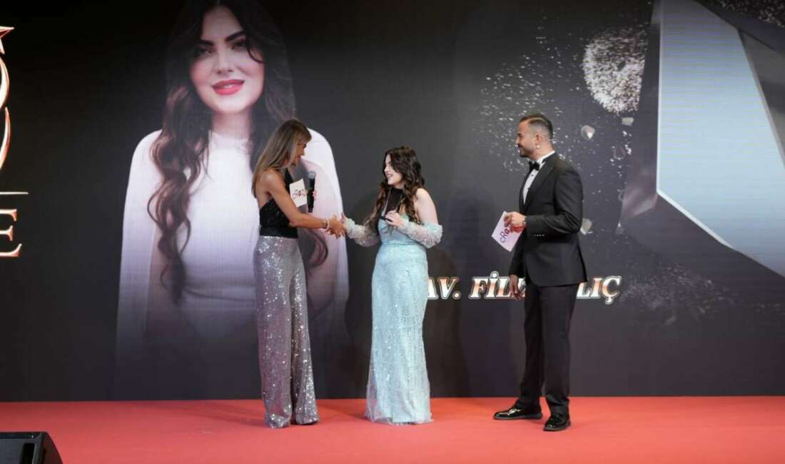 Filiz Kılıç ödül gecesinde konuştu: “Başarının cinsiyeti olmaz, kahramanları olur” 12. Uluslararası Kalite Ödülleri,