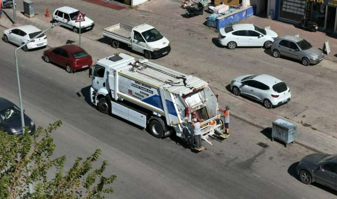 Elektrikli çöp kamyonu İnegöl’de ilk kez sokaklarda! İnegöl Belediyesi, Temizlik İşleri