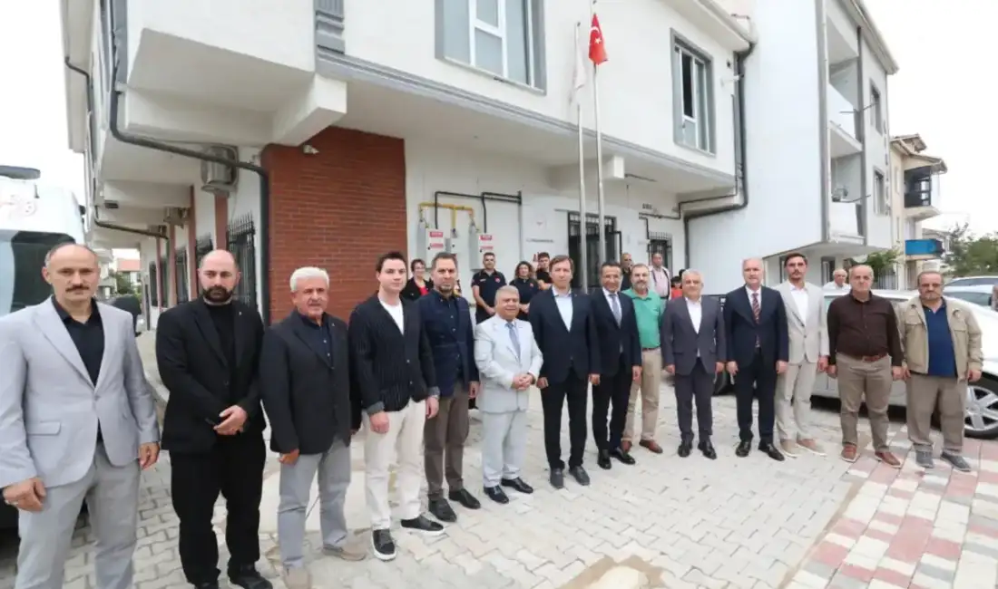 İnegöl’de sağlık yatırımları artıyor; 3 hekimle hizmete başladı… İnegöl’de devlet, belediye ve