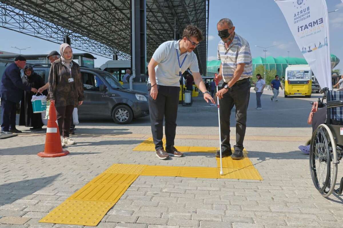 Bursa Büyükşehir’den farkındalık için empati parkuru