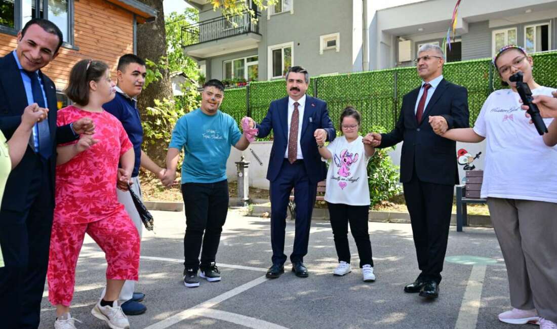 Başkan Yılmaz, özel öğrencilerin mutluluğuna ortak oldu! Yıldırım Belediye Başkanı Oktay