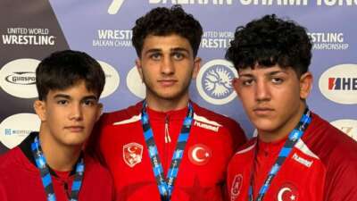 Bursa Büyükşehir Belediyespor Kulübü sporcuları,