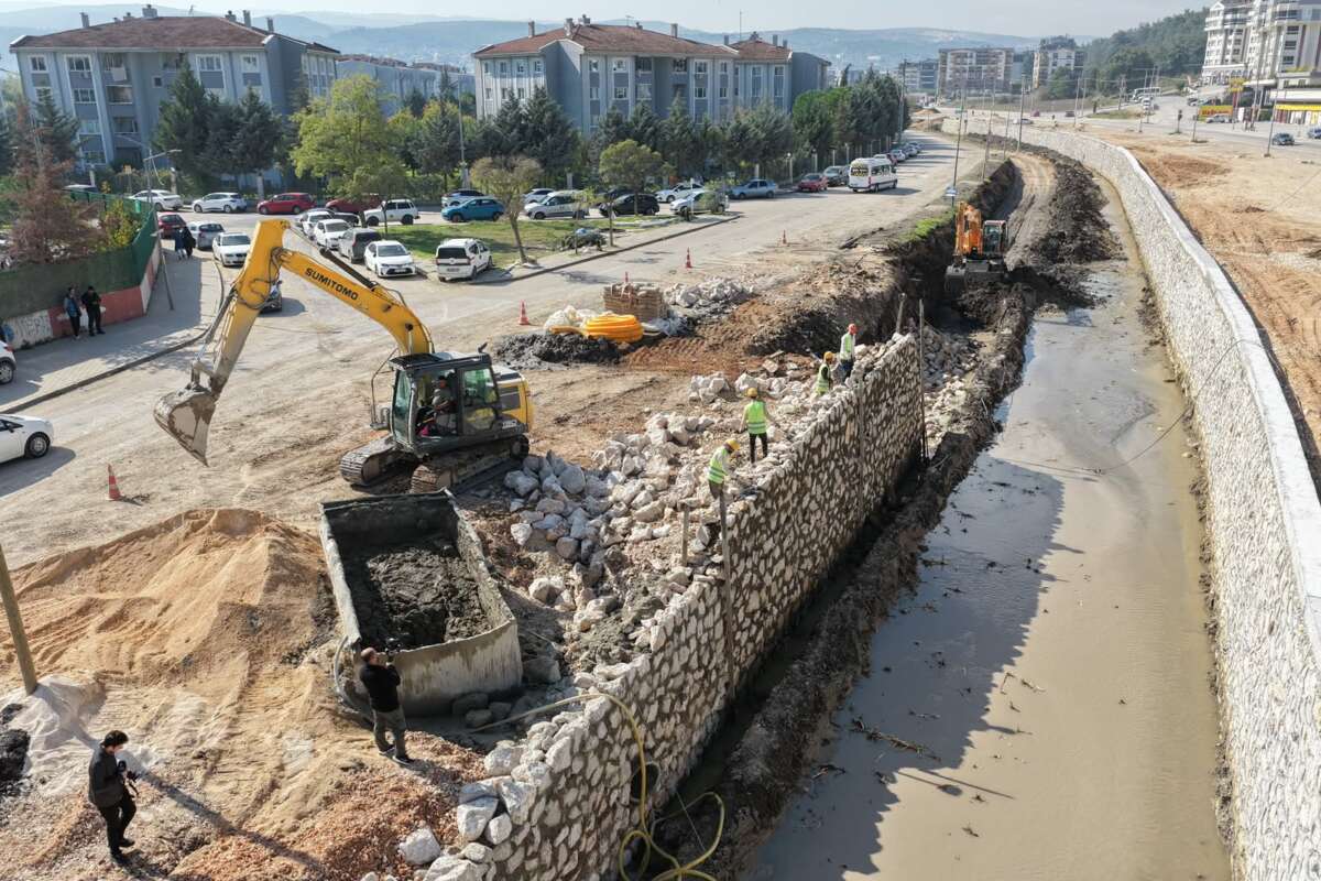 Bursa Büyükşehir, dere yataklarının güvenliği için harekete geçti!