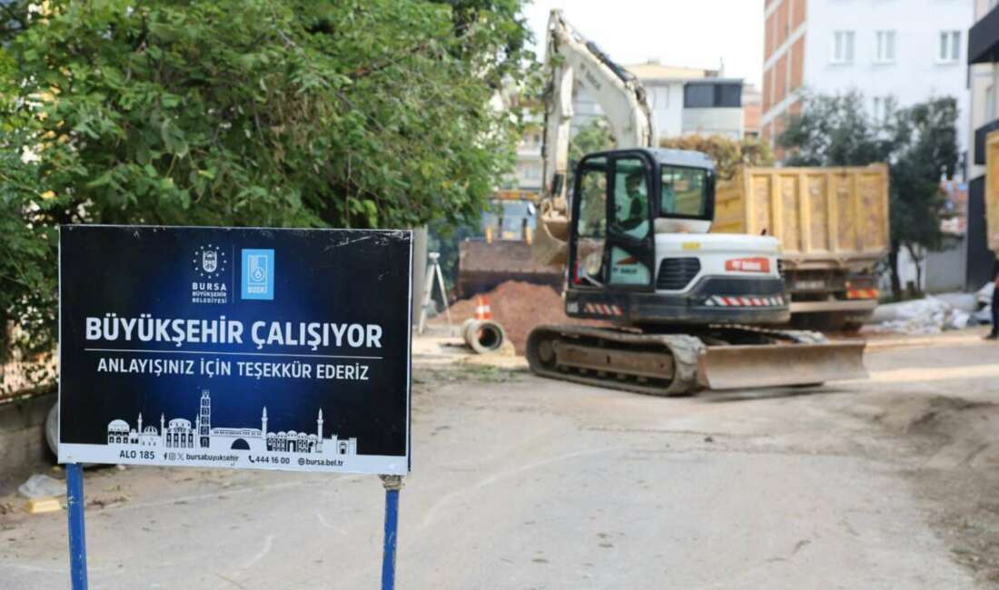 Büyükşehir, Osmangazi’de kanalizasyon ve yağmur suyu hattı imalatı gerçekleştiriyor Bursa Büyükşehir Belediyesi, Osmangazi