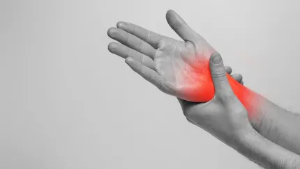 Ellerden başlayan ağrılara dikkat Romatoloji Uzmanı Dr. Yüksel