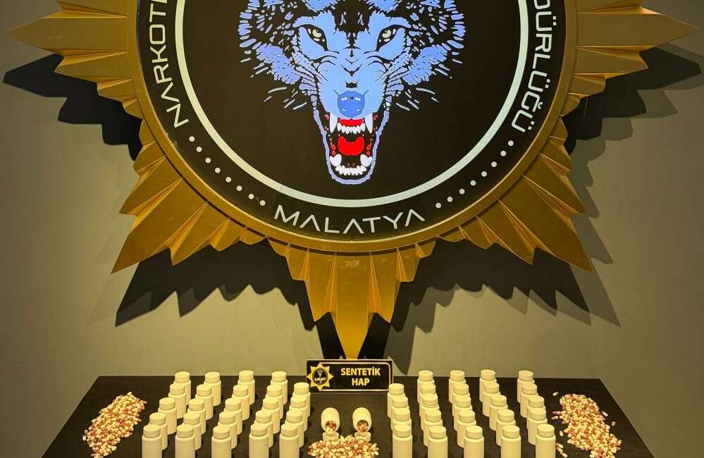 Uyuşturucu operasyonu: 4 tutuklama Malatya'da polis ekiplerince sokak