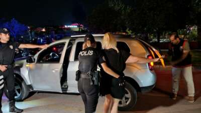 Adana’da polis ekiplerince gerçekleştirilen huzur