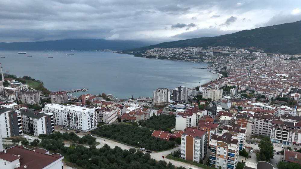 Bursa Gemlik için deprem uyarısı; Hareketlilik sürüyor Bursa'nın Gemlik ilçesinde sabaha