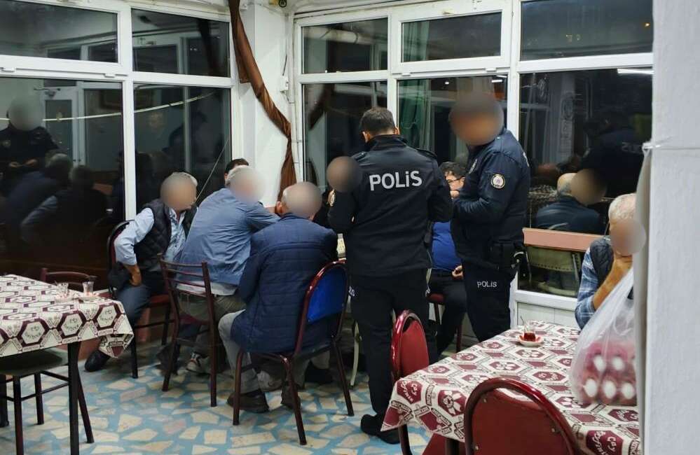Bursa’da 300 polisle huzur uygulaması! Bursa'nın Yıldırım ilçesinde polis
