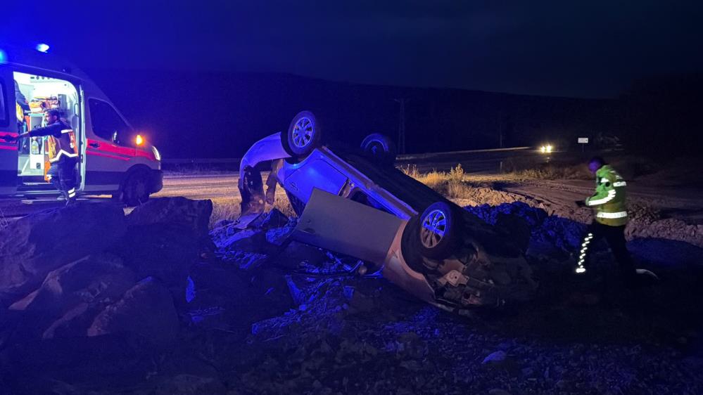 Takla atan otomobilden burnu kanamadan sağ çıktı Ankara’nın Bala ilçesinde sürücüsünün