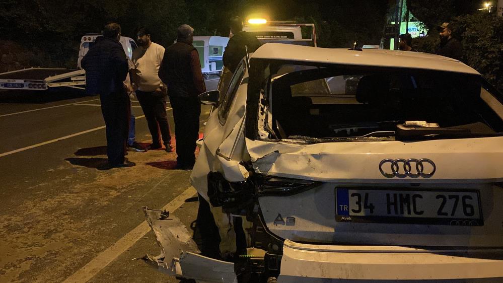 Park halindeki 6 araca çarptı Sarıyer’de karşı yönden hızla