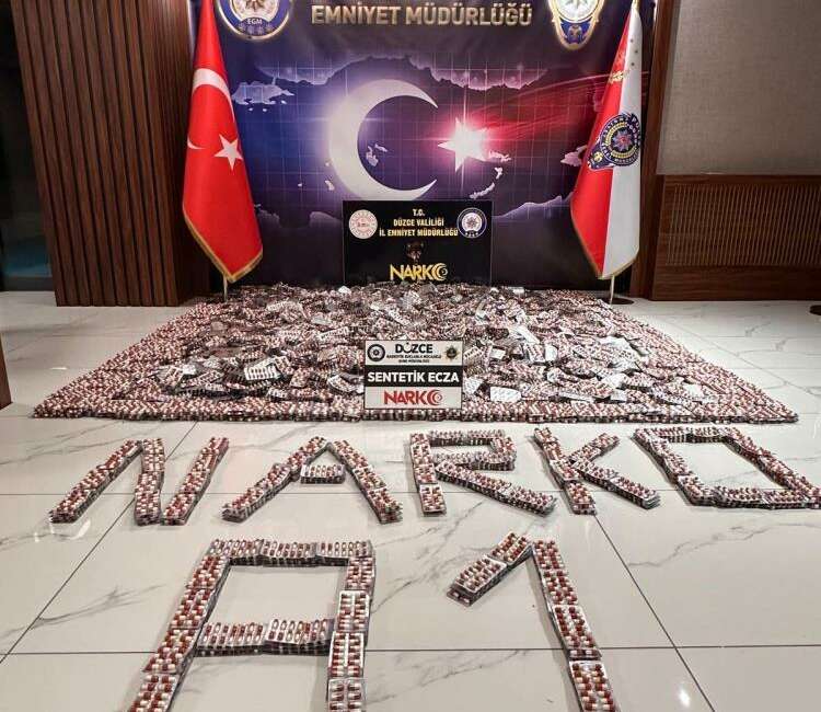 Piyasa değeri 18 milyon liralık uyuşturucu ele geçirildi Düzce’de polis ekiplerinin düzenlediği
