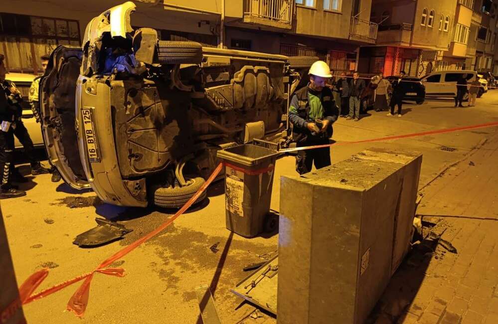 Bursa’da bu aracın sürücüsü olay yerinden kaçtı! Bursa’nın İnegöl ilçesinde meydana