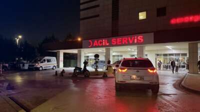 Kocaeli'nin İzmit ilçesinde sokakta fenalaşarak