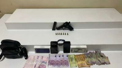 İstanbul Beyoğlu’nda camide içinde