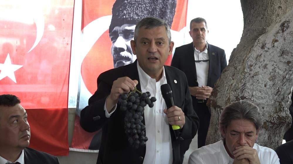 Özgür Özel; Bursa’dan tarım bakanı çıkaracağız Bursa'da çiftçilere hitap eden