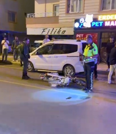 Mersin'in Erdemli ilçesinde otomobille