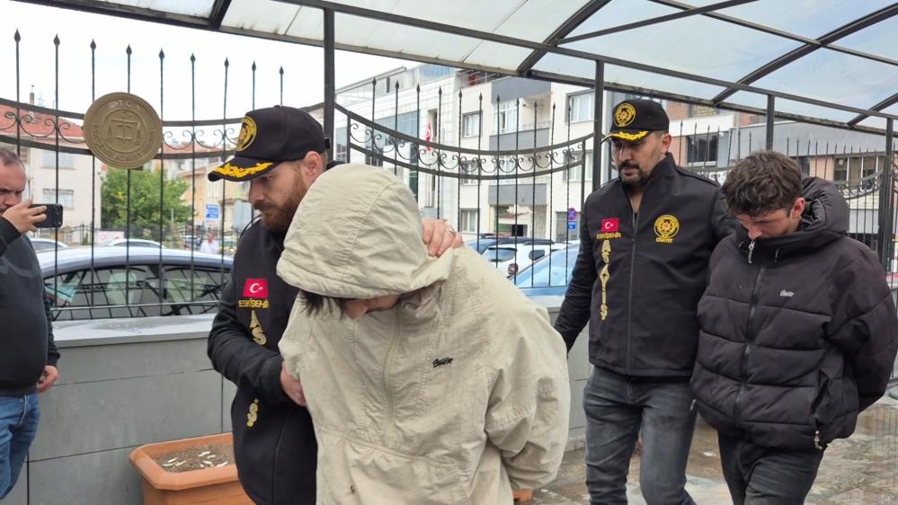 Silahlı kavga: 2 yaralı, 2 tutuklama Eskişehir’in Odunpazarı ilçesinde