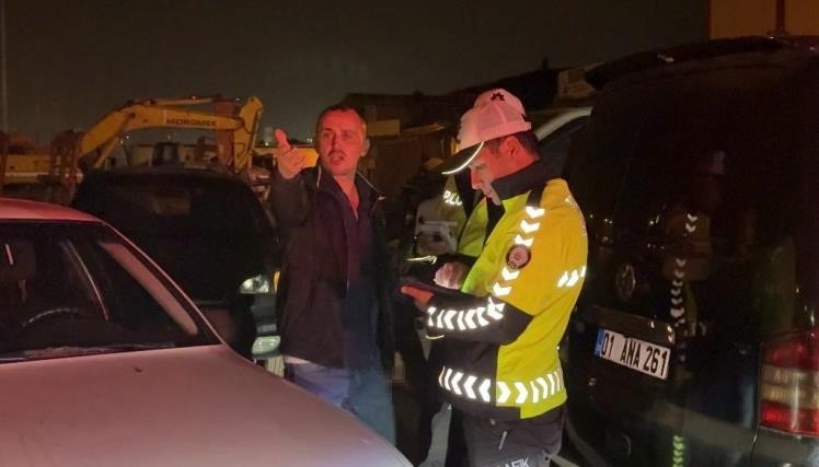 Polise uğraştıran alkollü sürücü basın mensubuna saldırdı! Kayseri’nin Kocasinan ilçesinde uygulama