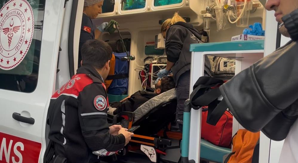 Bursa Kent Meydanı’nda ortalık karıştı; İşte nedeni… Bursa’da iddiaya göre "Kız