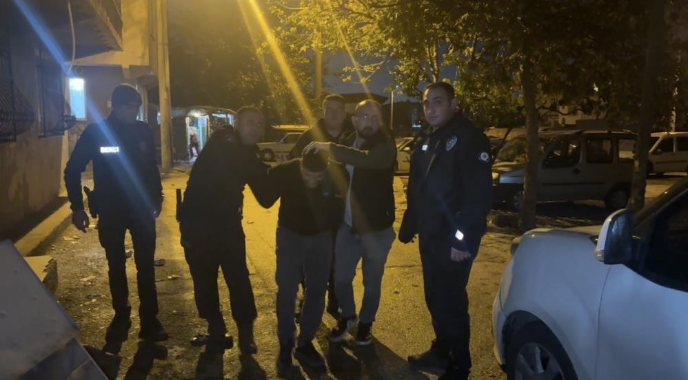 Bursa’da olaylı gece; Havaya ateş açtı Bursa’da ‘kasten adem öldürme’