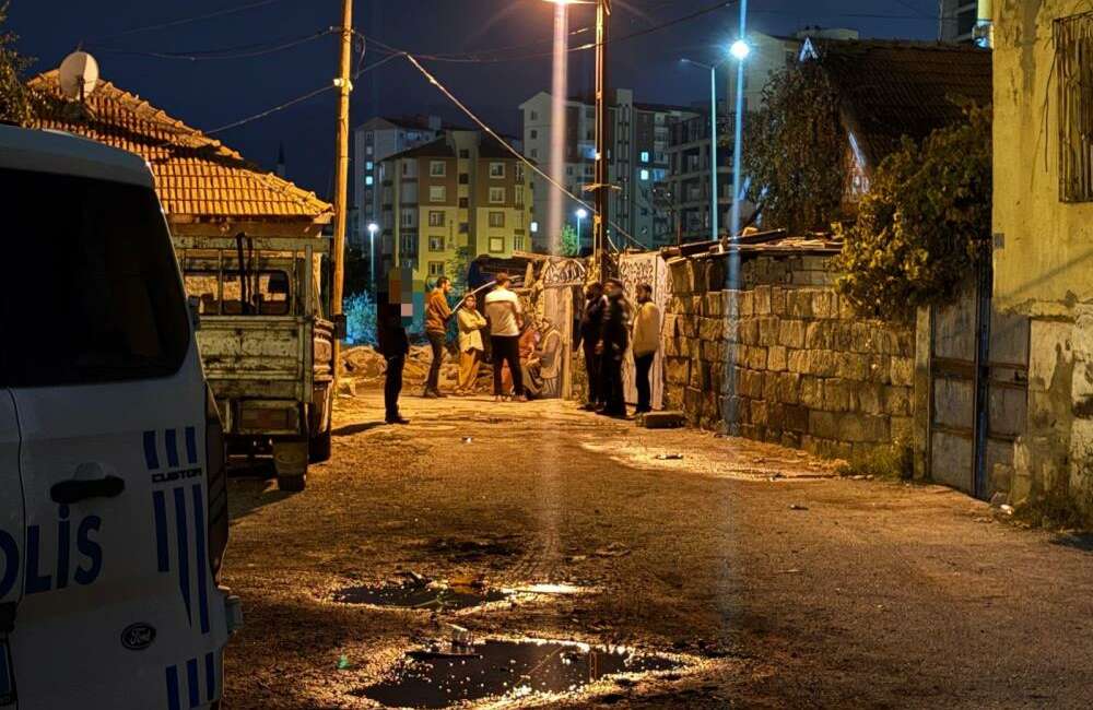 Prizi tamir ederken akıma kapılan genç yaralandı Kayseri’nin Kocasinan ilçesinde prizi