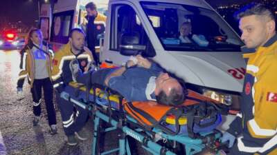 Samsun’da yoldan çıkan otomobilin savrularak