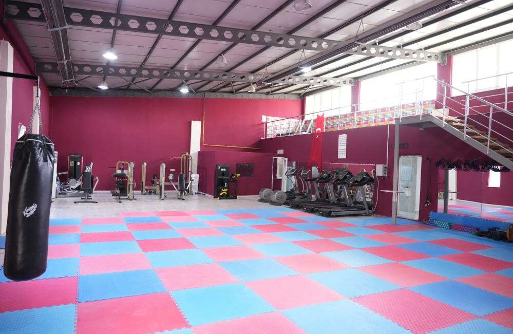 Bursa’nın o ilçesinde kadın spor salonu yenilendi! Yenişehir Belediyesi Kadın Spor