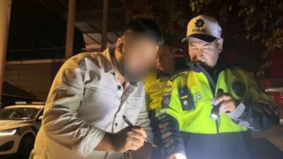 Bursa'da alkol denetimine takılan kamyonet