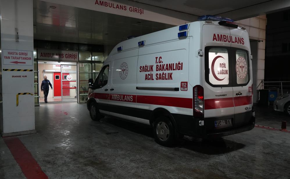 Otomobilin çarptığı kadın hayatını kaybetti Kırıkkale'de yolun karşısına geçerken