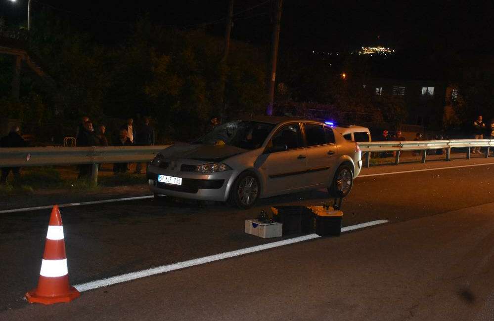 Otomobilin çarptığı yaşlı kadın hayatını kaybetti Sakarya’nın Hendek ilçesi D-100