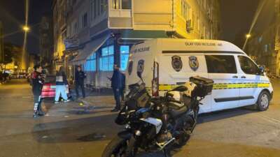 İki grup birbirine girdi; Silahlı kavga… Fatih'te iki grup arasında çıkan