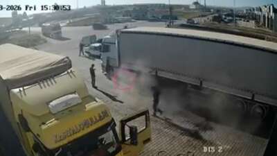 Tır tamirinde korkutan patlama: Facianın eşiğinden döndü Konya'nın Karapınar ilçesinde fren