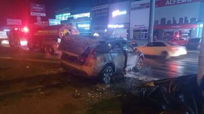 Aydın’ın Efeler ilçesinde tırla çarpışan