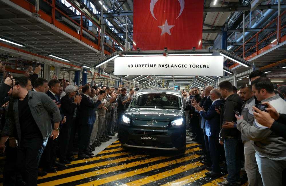 Bursa’dan Avrupa’ya otomotiv hamlesi; Tofaş’ta K9 dönemi başladı Bursa otomotiv sanayisinde yeni