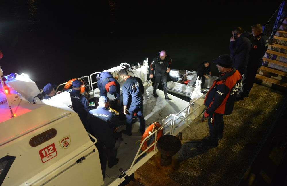 Denize atlayan genç hayatını kaybetti Ordu'nun Ünye ilçesinde gece