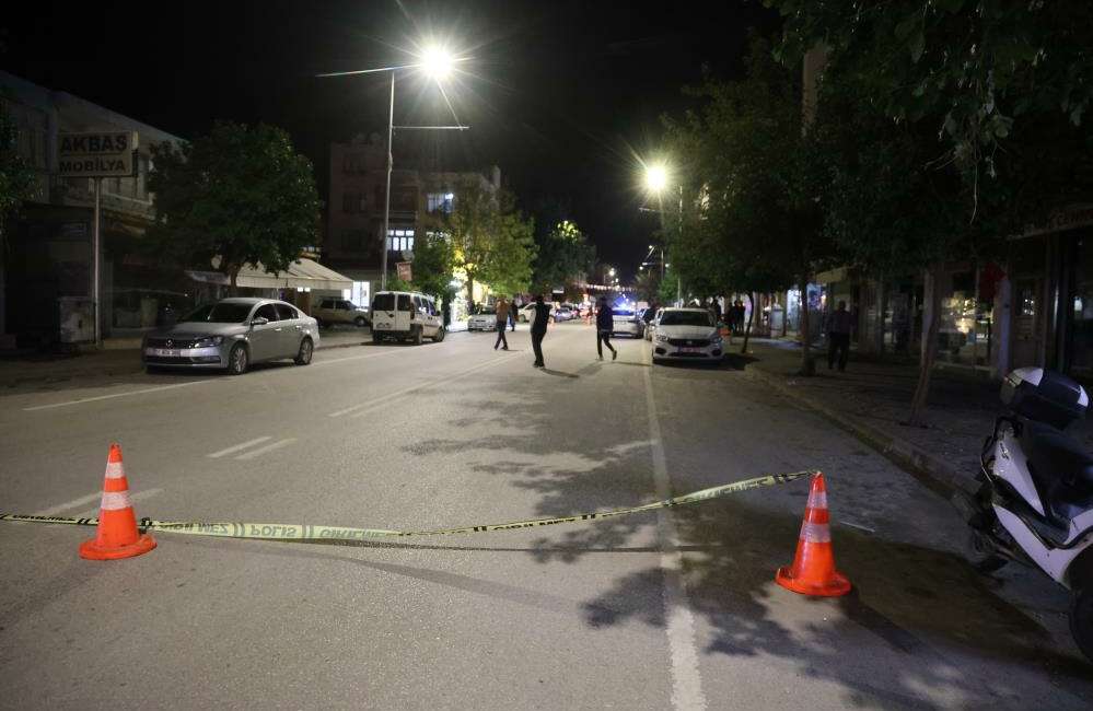 Tekel bayisine silahlı saldırı Adana'nın Kozan ilçesinde