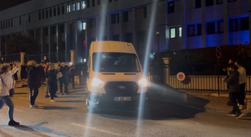 Merkezefendi Belediyesi operasyonunda 5 kişi tutuklandı Denizli’de Merkezefendi Belediyesi’ne yönelik