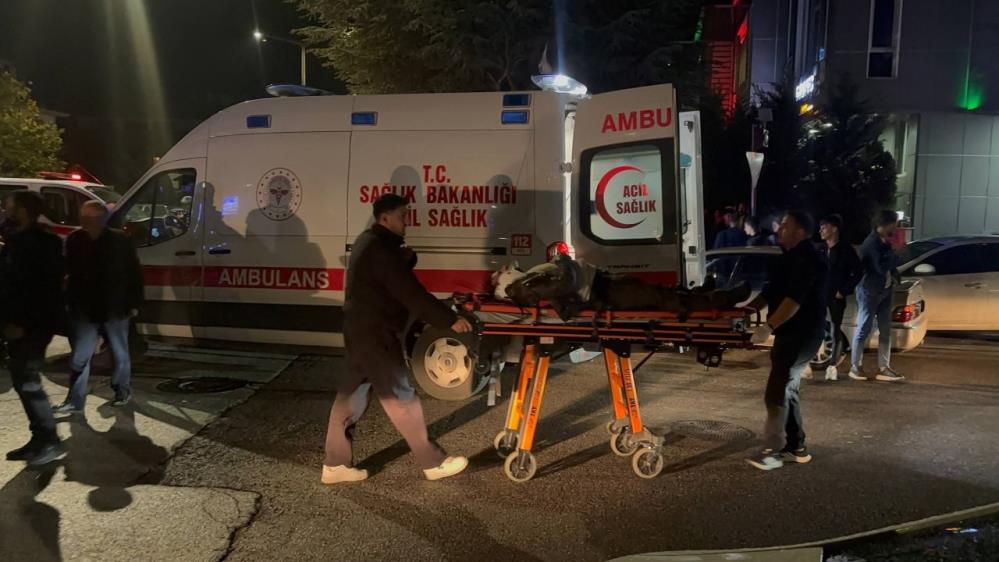 Motosiklet ile otomobil çarpıştı: 1 yaralı Erzincan'da motosiklet ile otomobilin